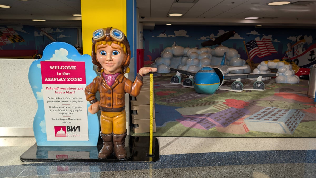 BWI Baltimore Washington Thurgood Marshall Airport kids play area