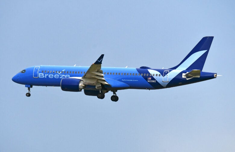 Breeze A220 300 landing MCO