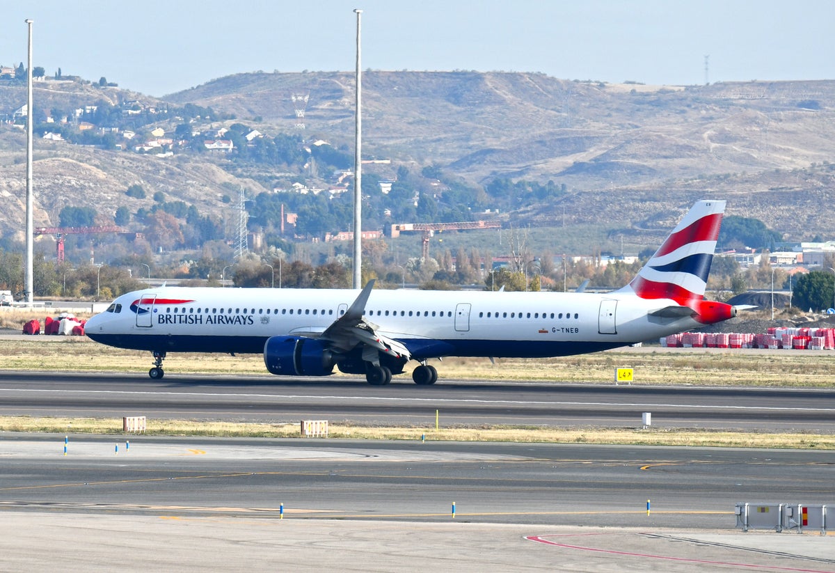 British Airways A321neo landing MAD