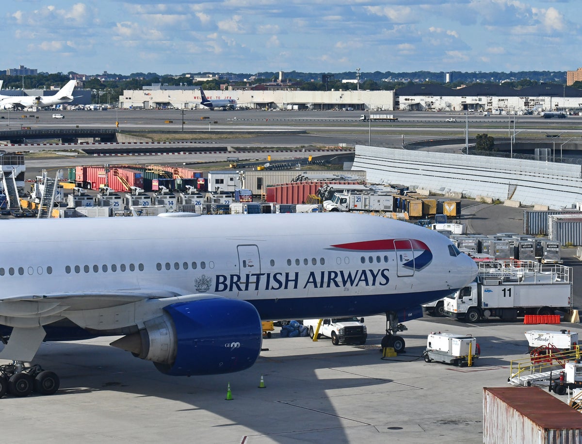 British Airways Boeing B777 200ER Parked remote JFK