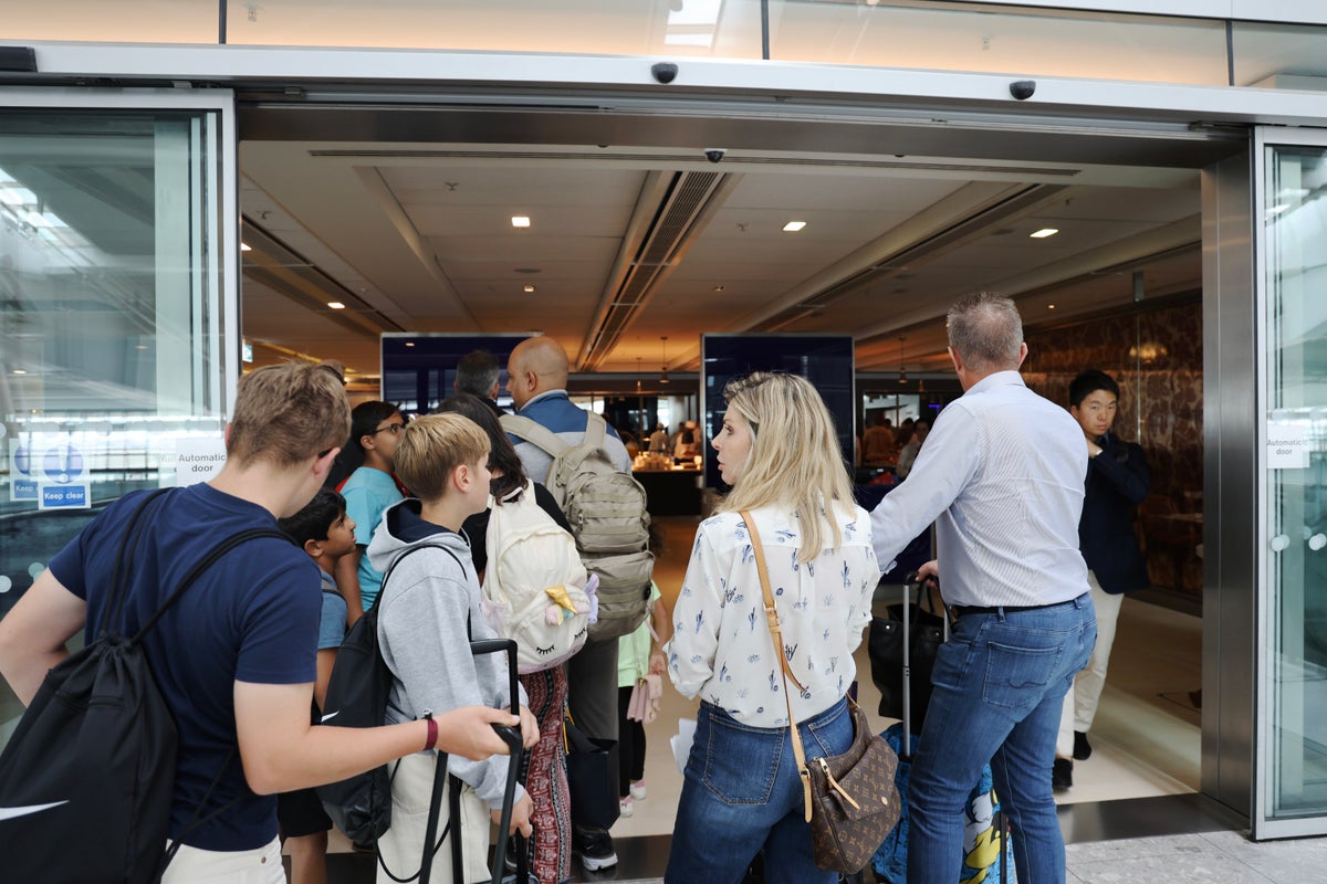 British Airways Lounge Entrance Upgraded Points LLC 3 British Airways Lounge Entrance Upgraded Points LLC 3