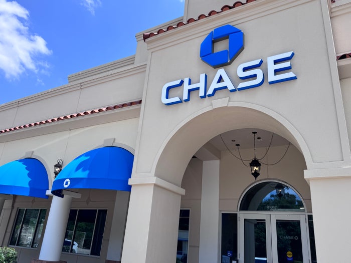 Chase Bank exterior The Woodlands TX