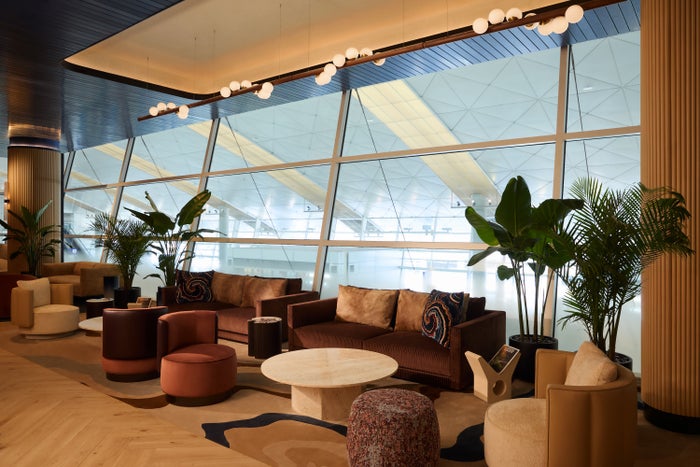 Chase Sapphire Lounge DFW window seating