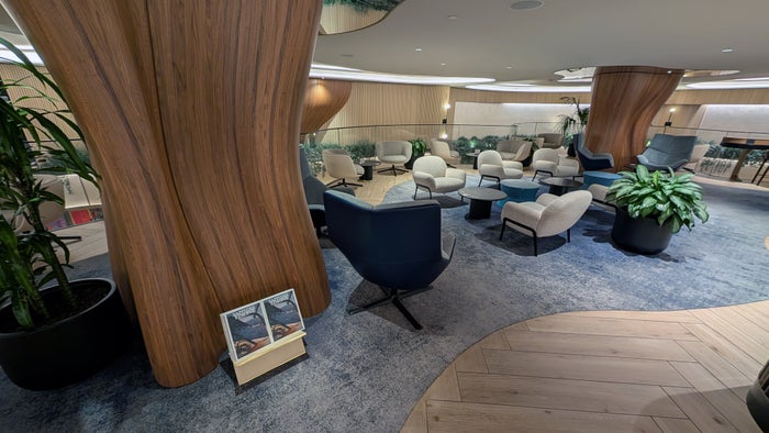 Chase Sapphire Lounge LGA 2nd level Chase Sapphire Lounge LGA 2nd level