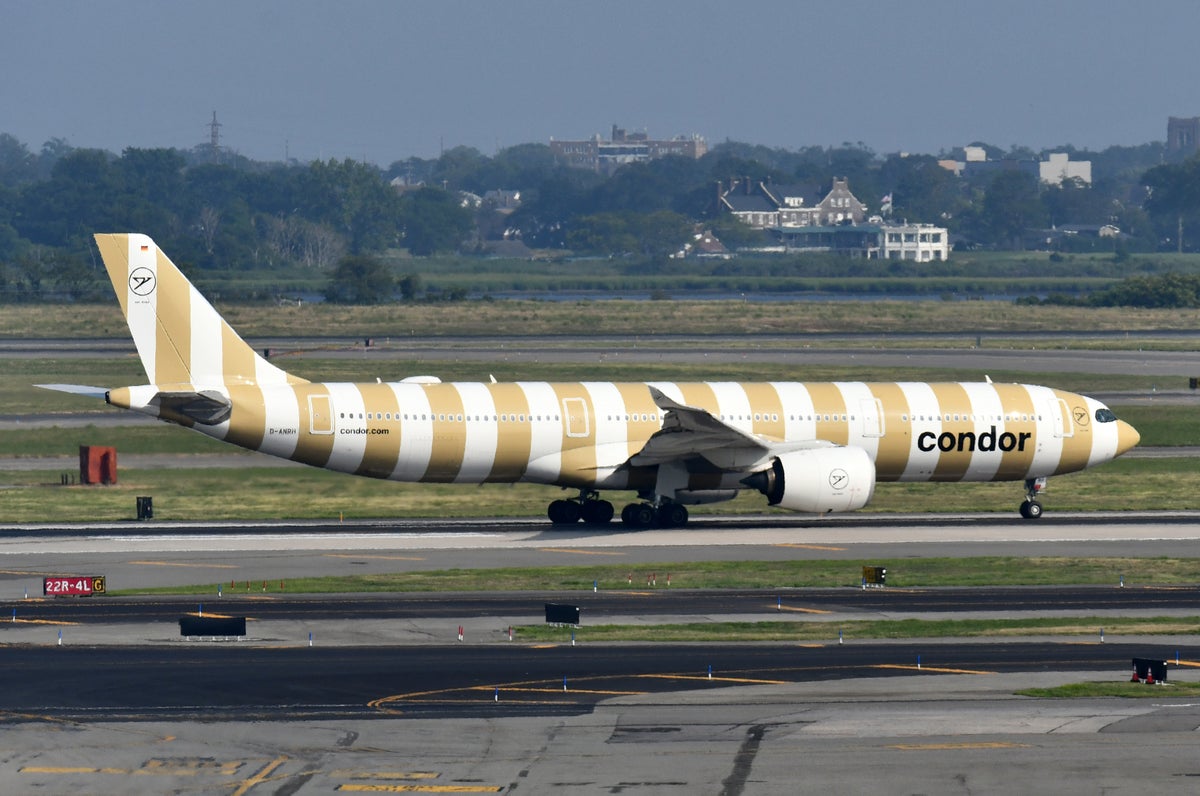 Condor A330 900 Takeoff JFK 22R