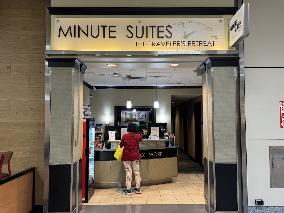 DFW Minute Suites Terminal D