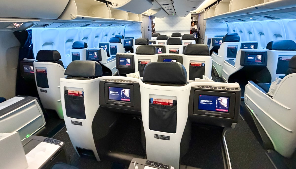 Delta 767 Image Credit Chris Hassan 5