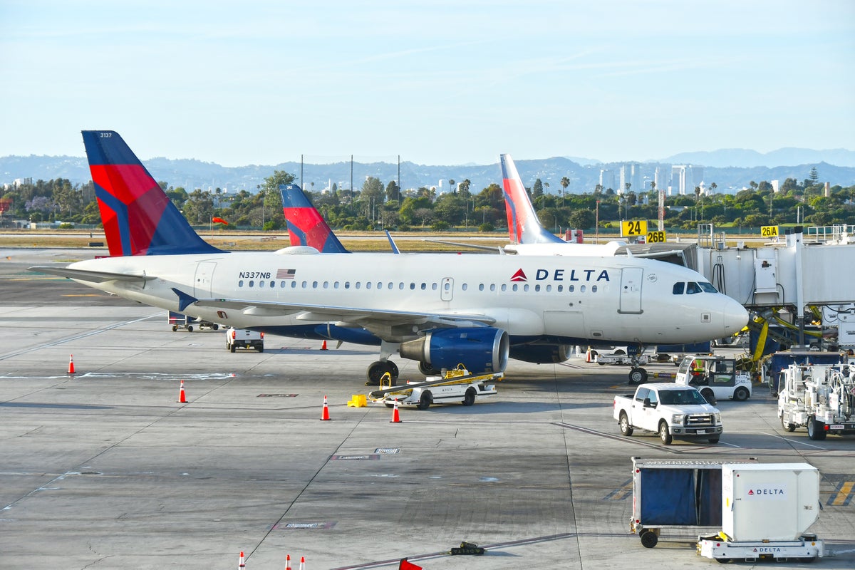 Delta Is Offering a Free Premium Snack to SkyMiles Amex Cardholders Through June 2026