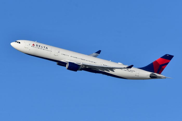 Delta Air Lines A330 300 takeoff JFK