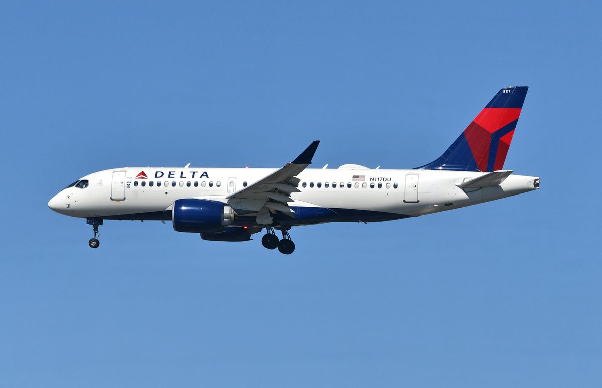 Delta Air Lines Airbus A220 100 Landing LGA 3