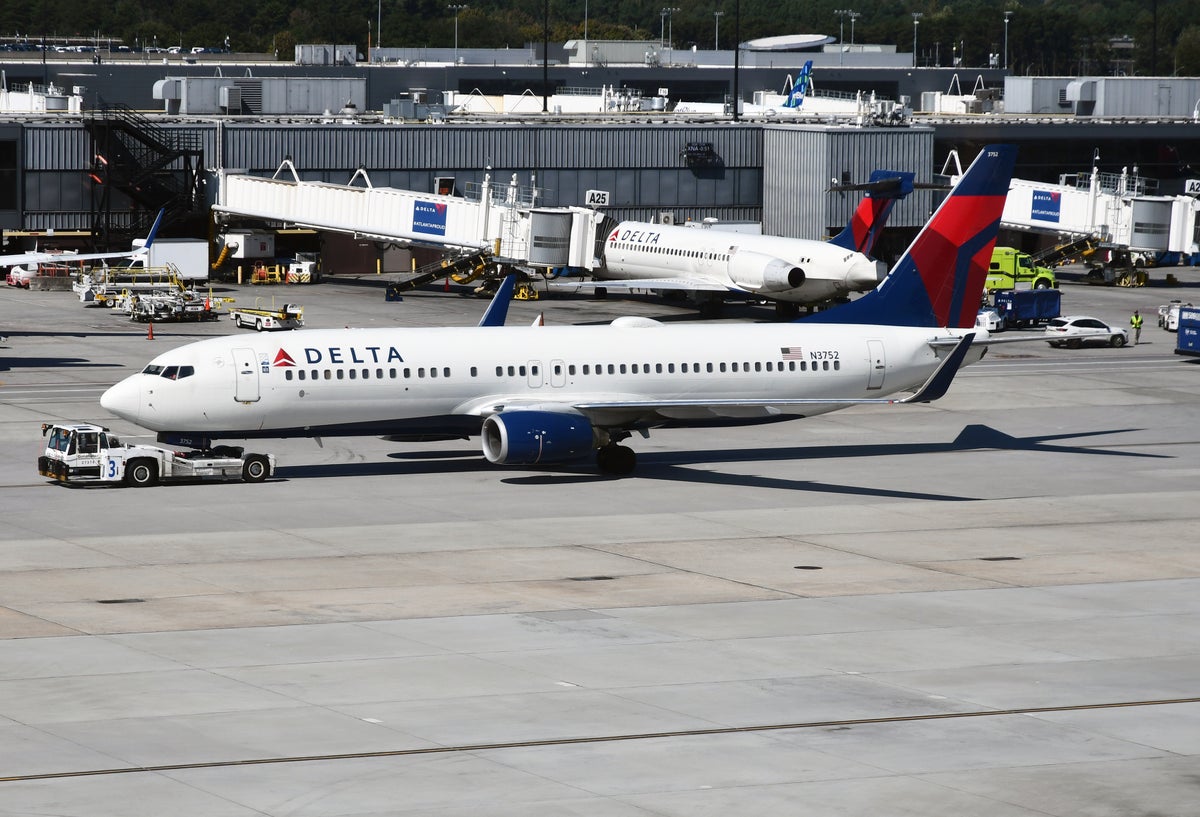 Delta Air Lines B737 800 Atlanta Concourse A towed