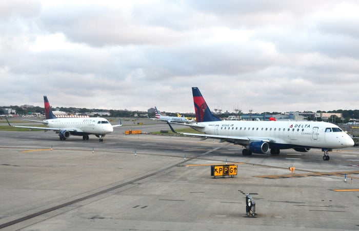 Delta Connection Embraer E175s Takeoff Queue LGA