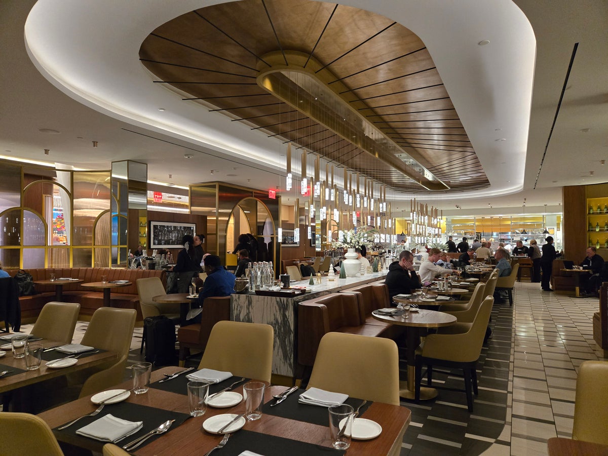 Delta One Lounge JFK Restaurant