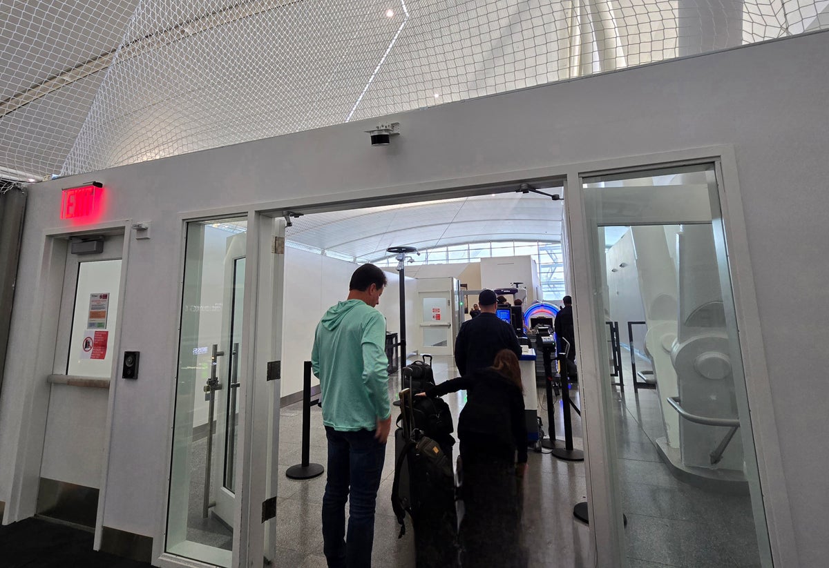 Delta One Lounge JFK Security