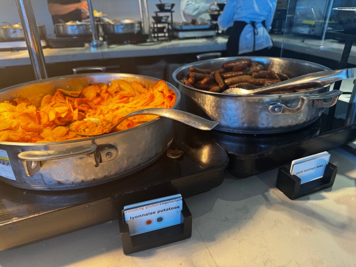 Delta Sky Club ATL Terminal B hot dishes Delta Sky Club ATL Terminal B hot dishes