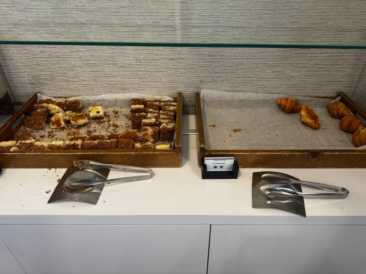 Delta Sky Club ATL Terminal B pastries