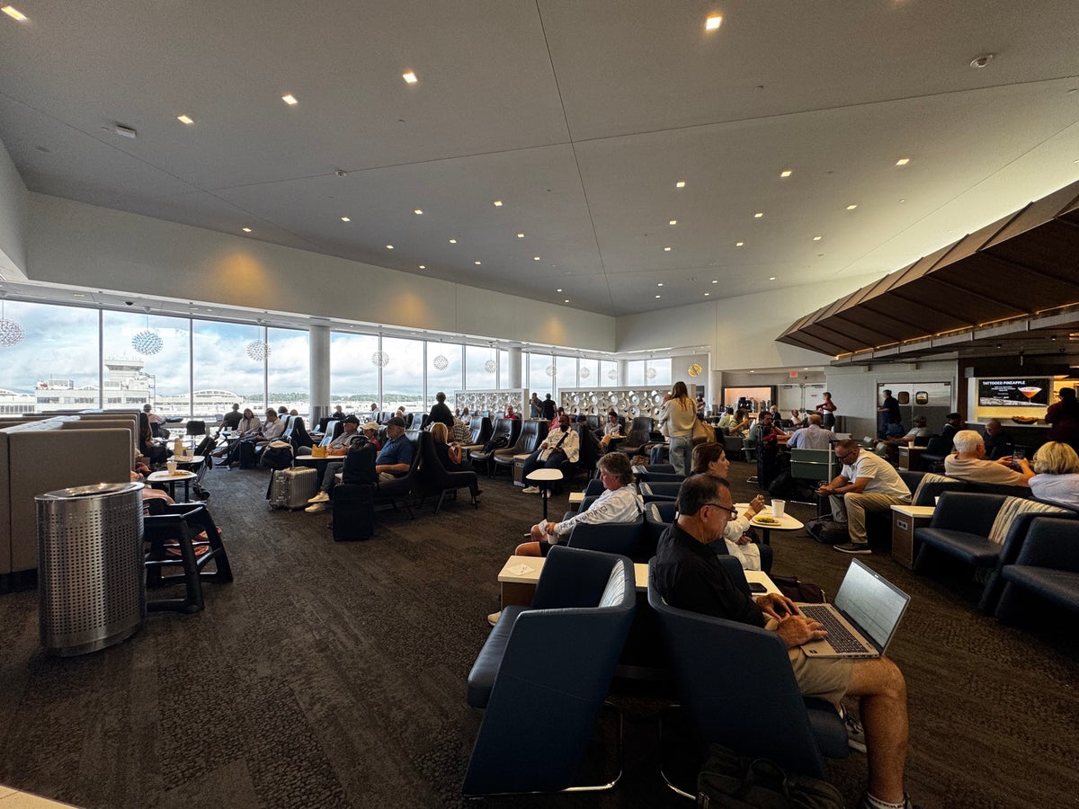 Delta Sky Club ATL Terminal B seating windows