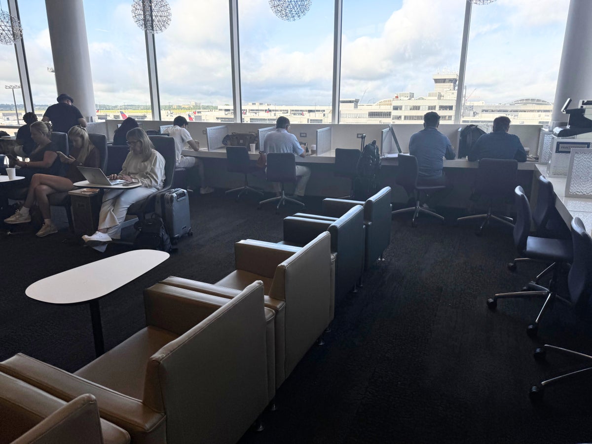 Delta Sky Club ATL Terminal B window desks