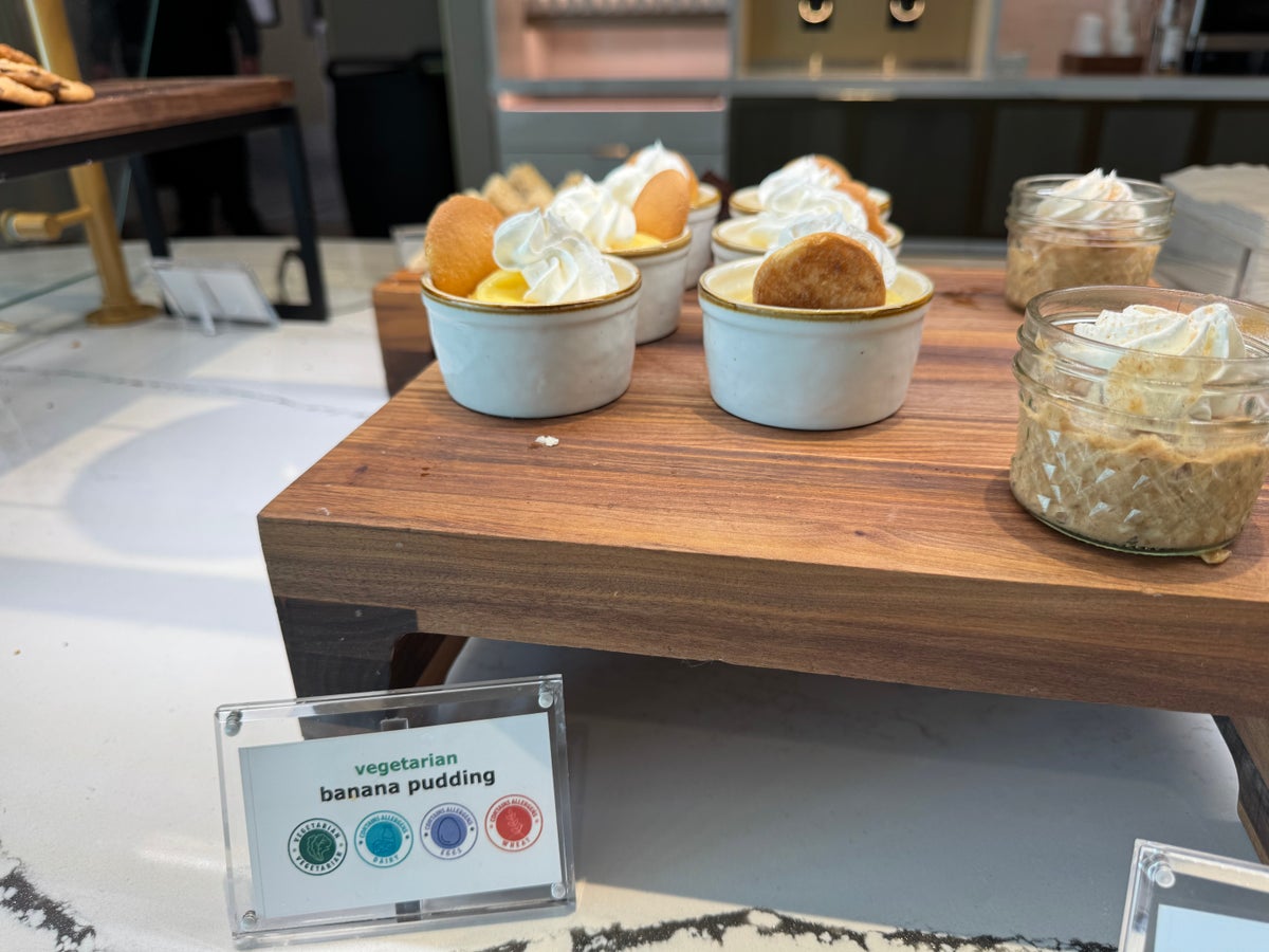 Delta Sky Club CLT Banana Pudding Delta Sky Club CLT Banana Pudding