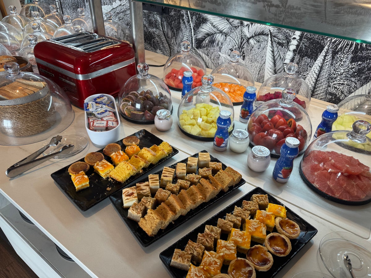 Dreams Madeira Hyatt All Inclusive Preferred Club Lounge buffet