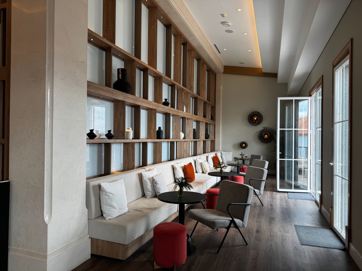 Dreams Madeira Hyatt All Inclusive Preferred Club Lounge seating