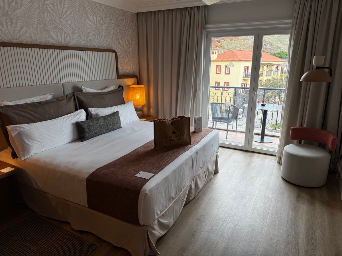 Dreams Madeira Hyatt All Inclusive bedroom