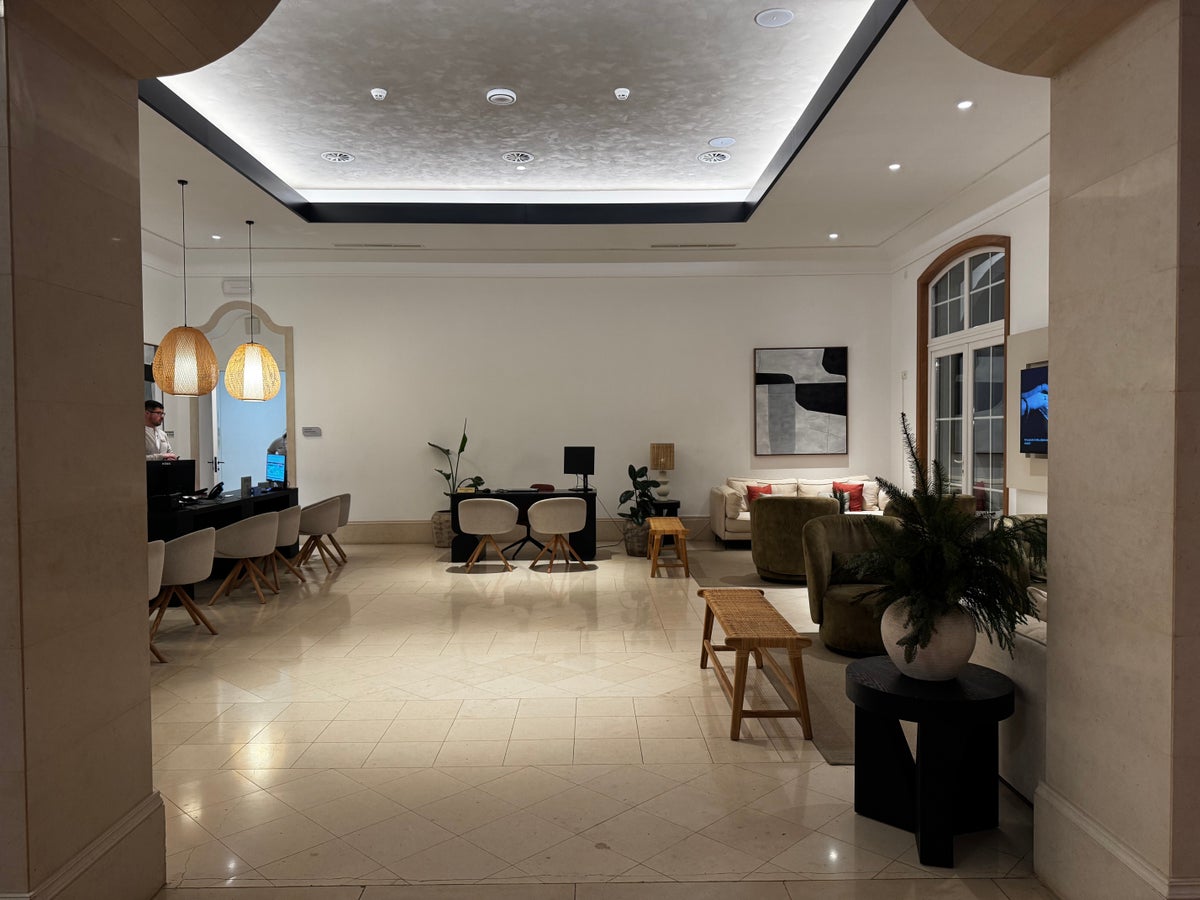 Dreams Madeira Hyatt All Inclusive lobby