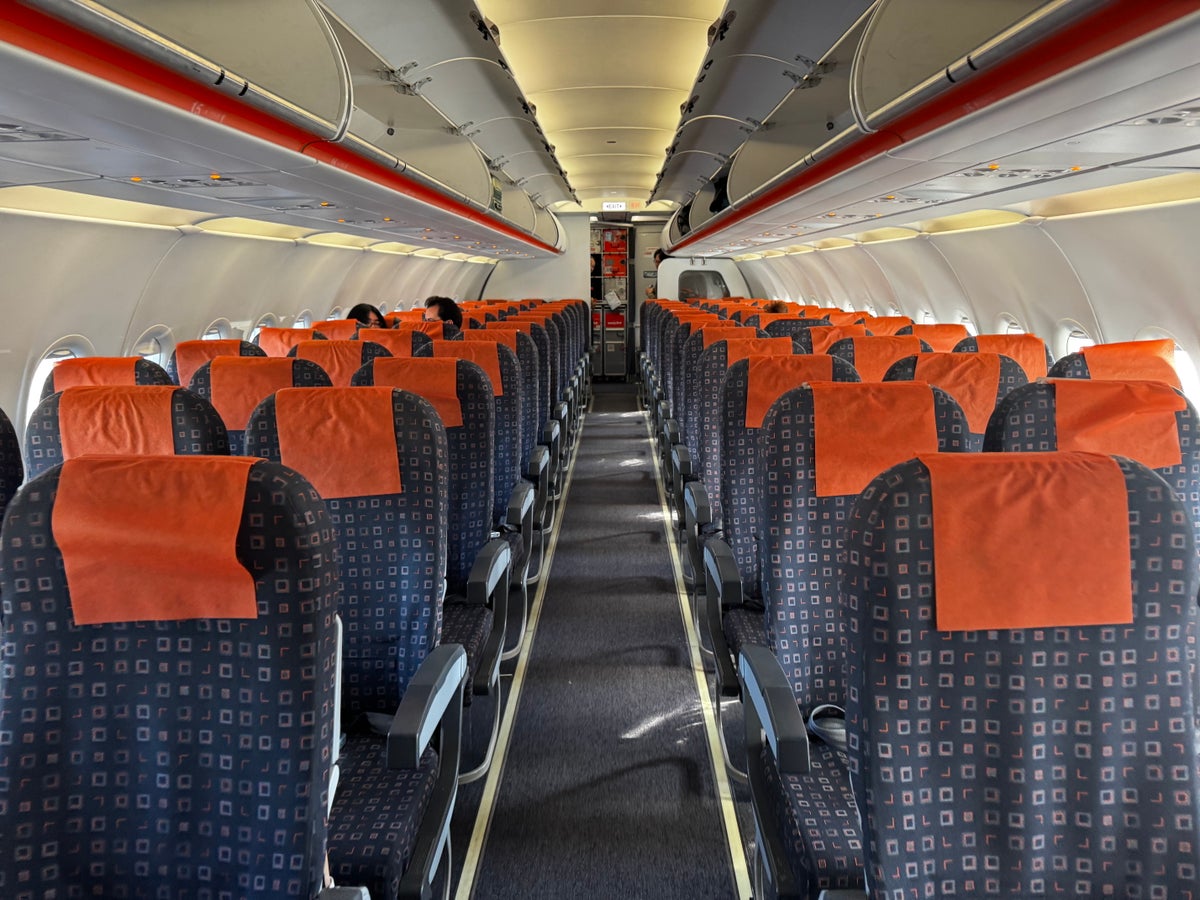 EasyJet A319 seating