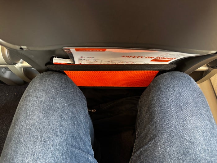 EasyJet A320 space at knees