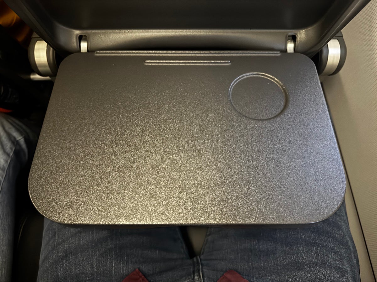 EasyJet A320 tray table