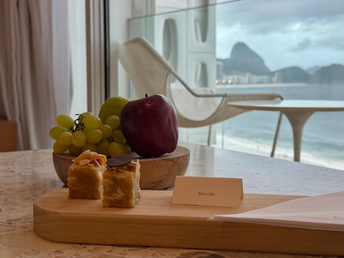 Emiliano Rio Ocean Deluxe daily treat blondie