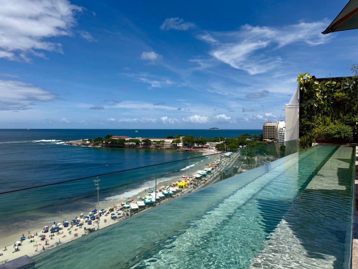 Emiliano Rio rooftop pool view south