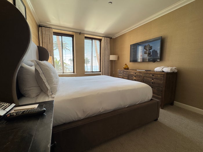 Fairmont Miramar Ocean View Suite bed and tv Fairmont Miramar Ocean View Suite bed and tv