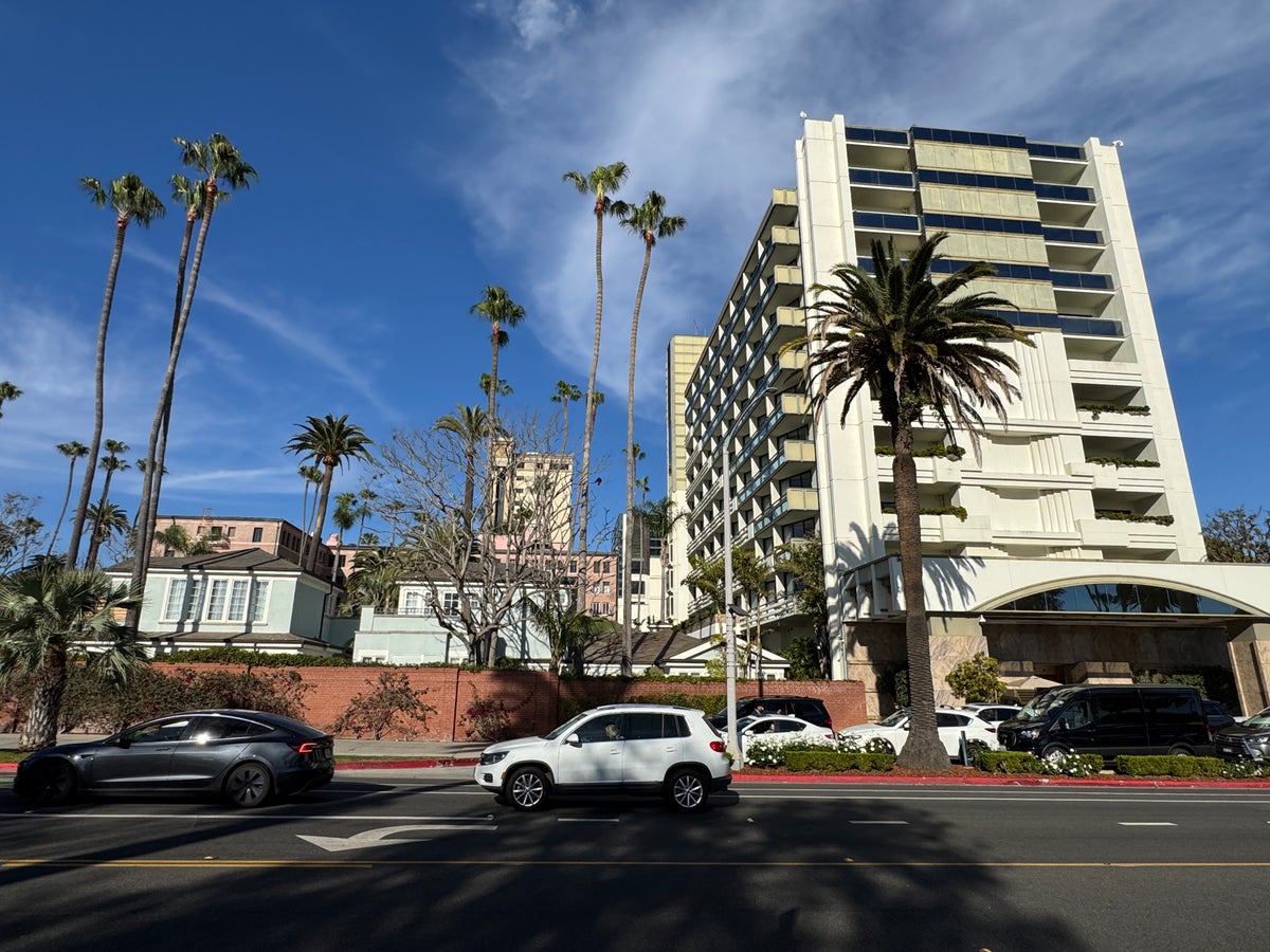 Fairmont Miramar exterior