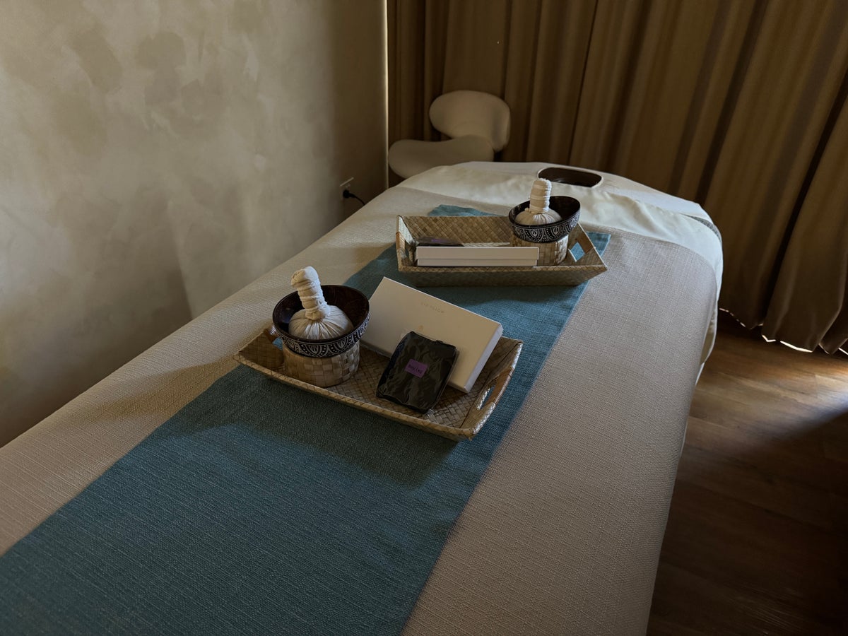 Fiji Marriott Resort Momi Bay spa table