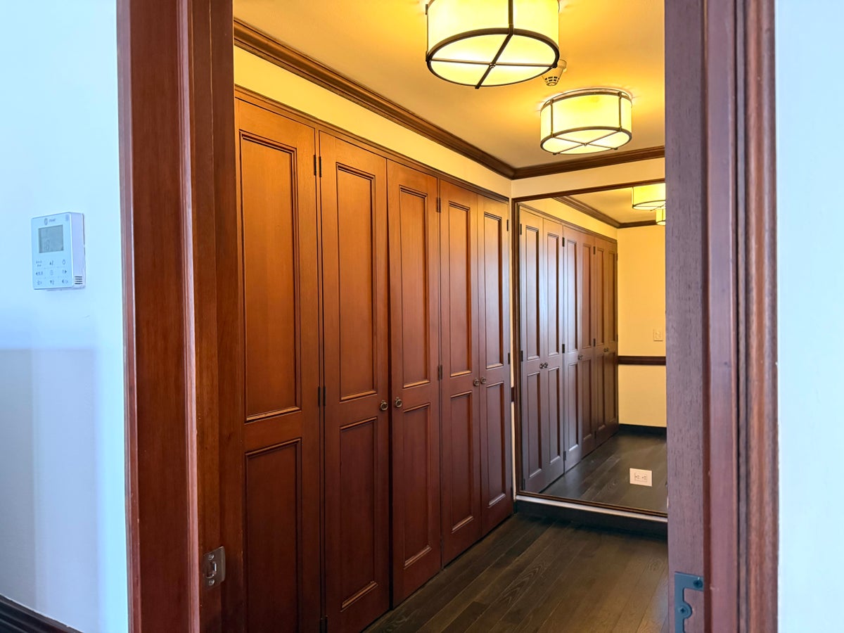 Four Seasons Casa Medina Bogota room wardrobes