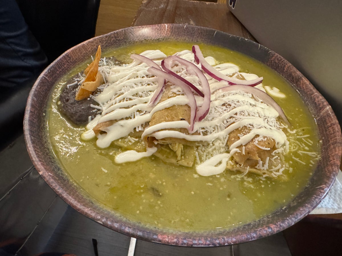 Grand Lounge Elite MEX enchiladas