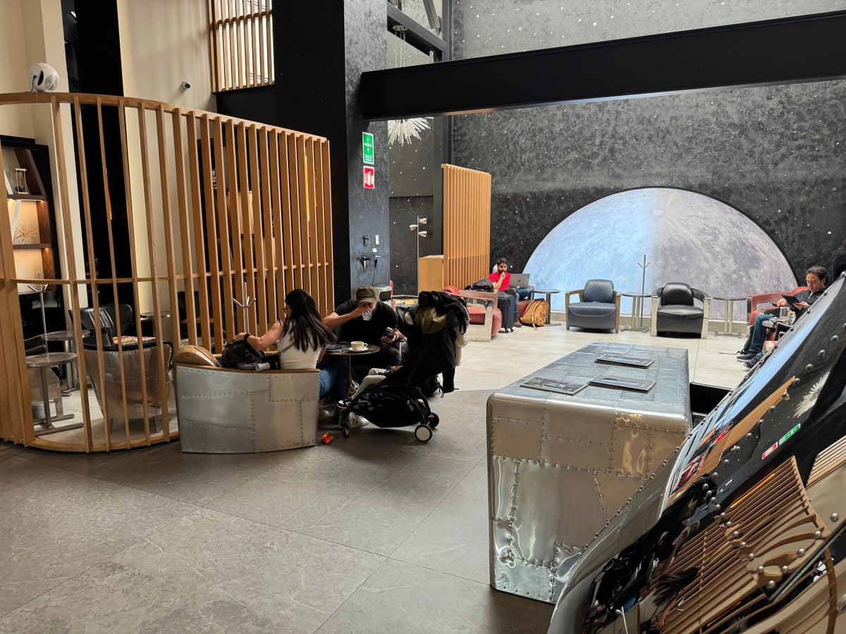 Grand Lounge Elite MEX partitions