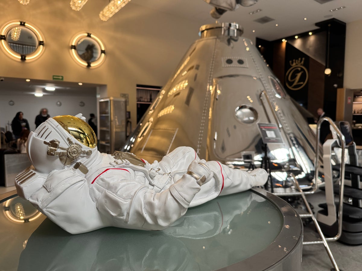 Grand Lounge Elite MEX space decor