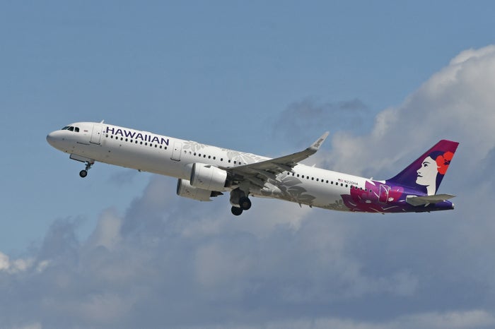Hawaiian Airlines A321neo takeoff LAX
