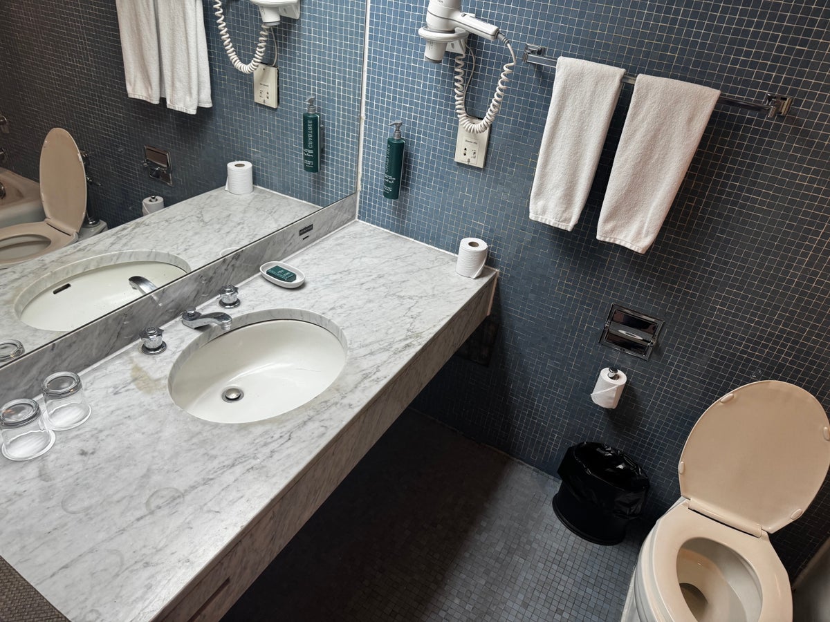 Hilton Addis Ababa bathroom