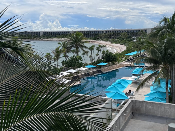 Hilton Tulum 2 queen view right