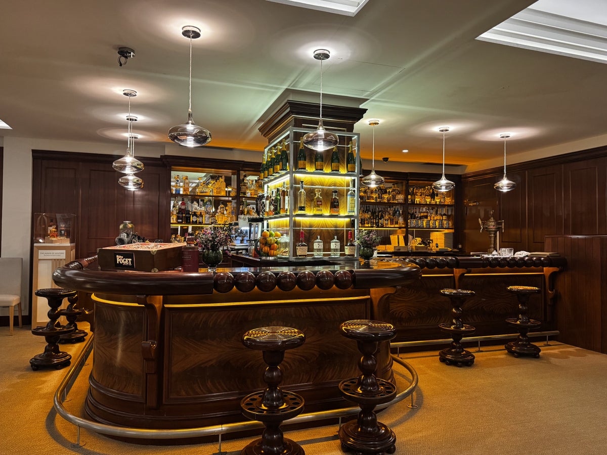 Hotel Ercilla de Bilbao Marriott Autograph Bar Counter