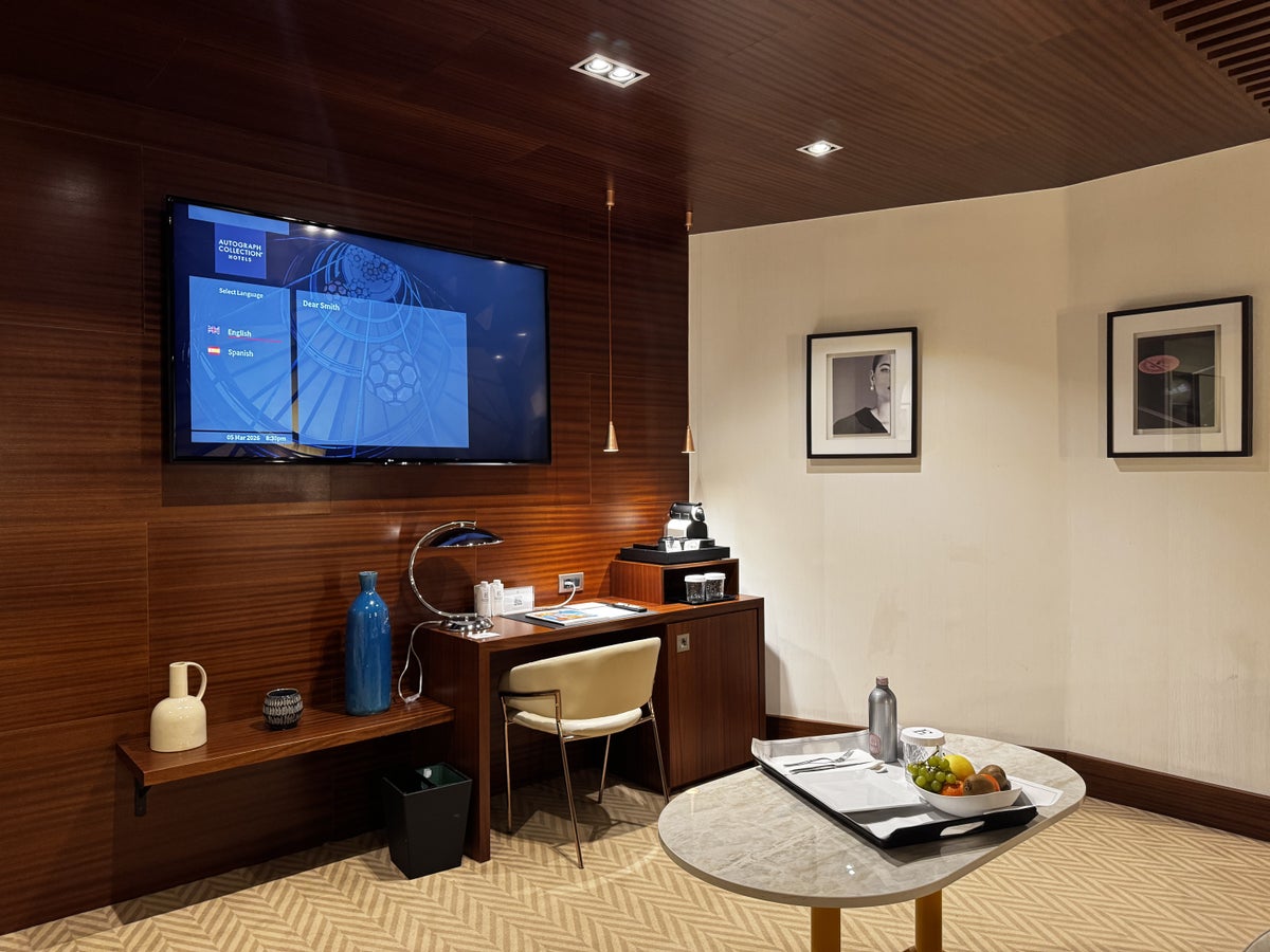 Hotel Ercilla de Bilbao Marriott Autograph Bedroom Desk Area