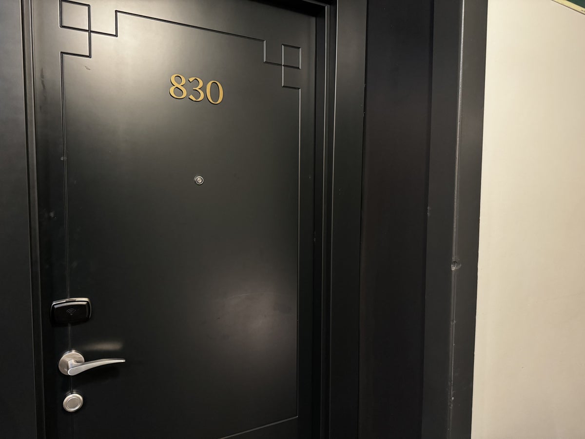 Hotel Ercilla de Bilbao Marriott Autograph Bedroom Door