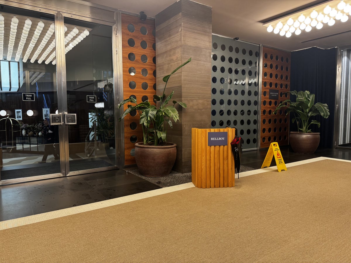 Hotel Ercilla de Bilbao Marriott Autograph Hotel Lobby Entrance