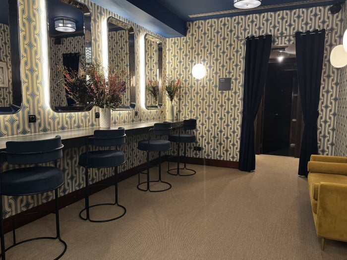 Hotel Ercilla de Bilbao Marriott Autograph Powder Room Seating Hotel Ercilla de Bilbao Marriott Autograph Powder Room Seating