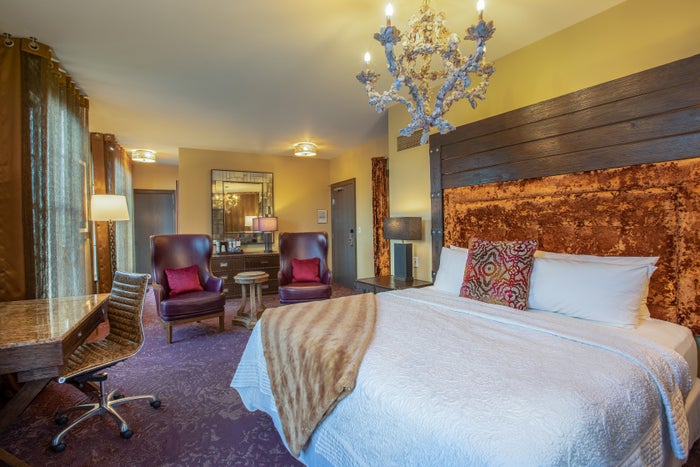 Hotel Orielle Autograph Collection bedroom
