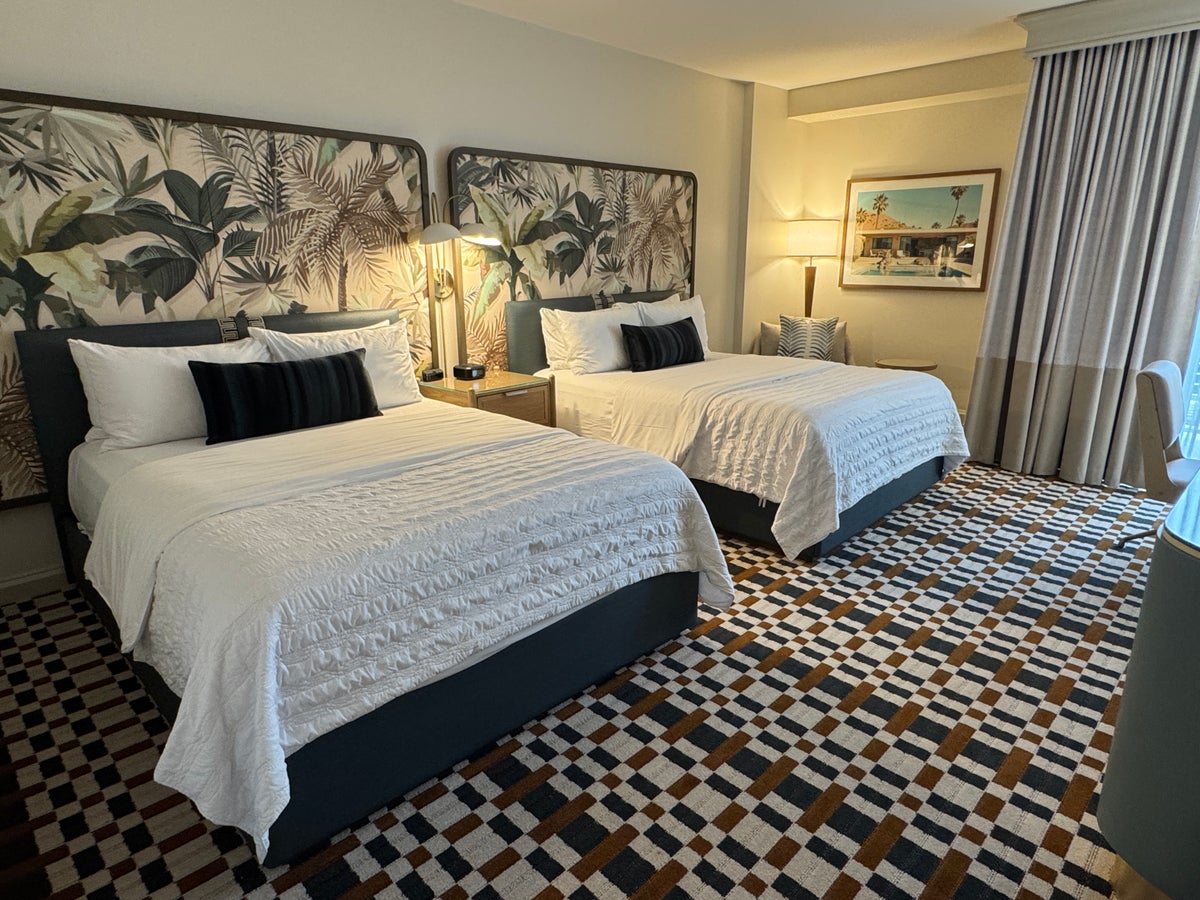 Hyatt Centric Delfina Santa Monica 2 queens