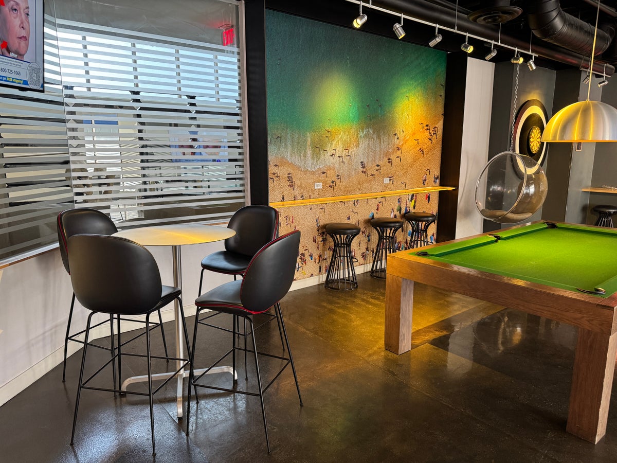 Hyatt Centric Delfina Santa Monica Sandbox pool